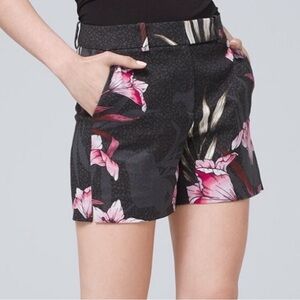 WHBM Smooth Stretch Floral 5” Short